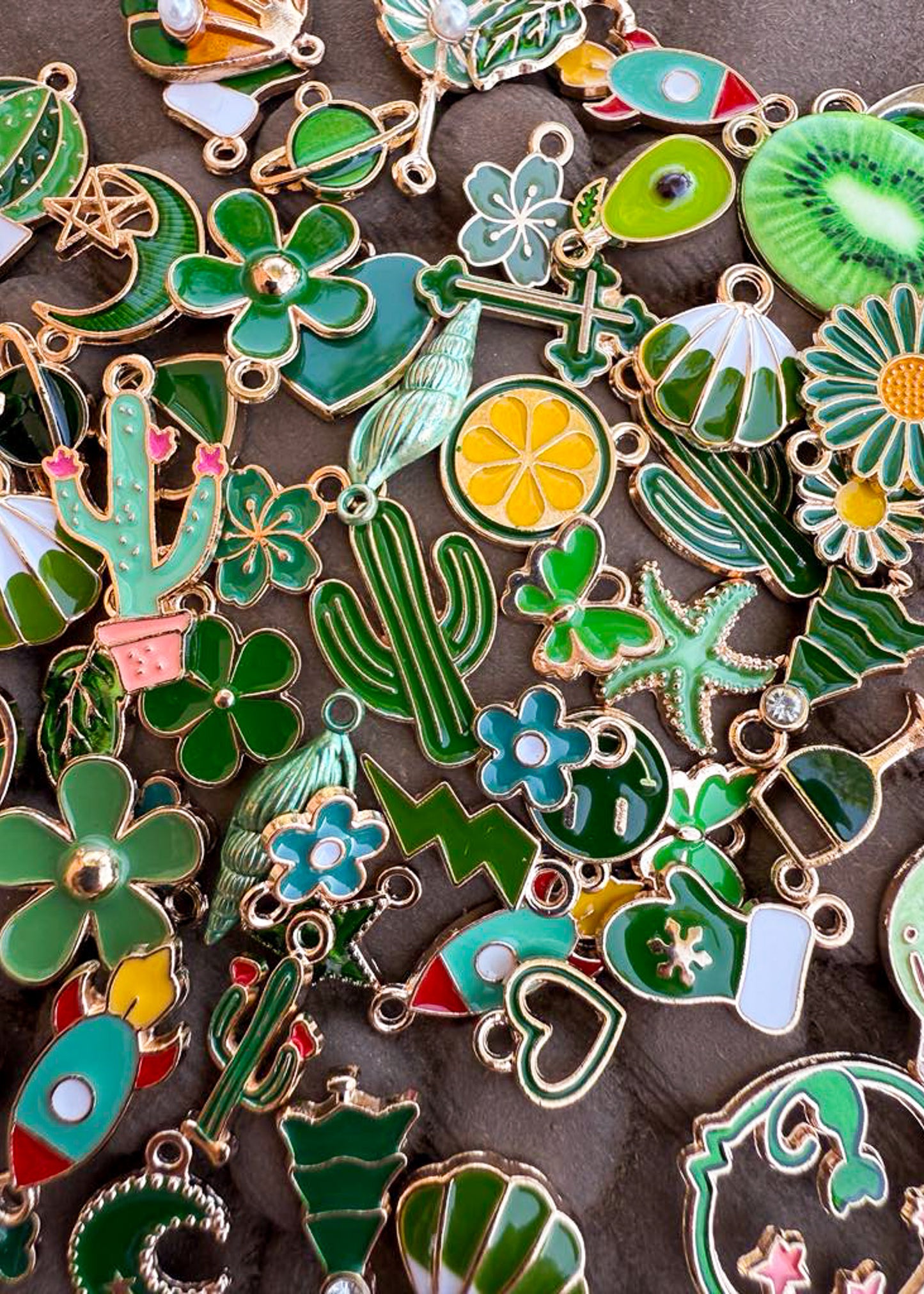 GREEN Assorted Charms - Pack of 10 charms Sorrel South
