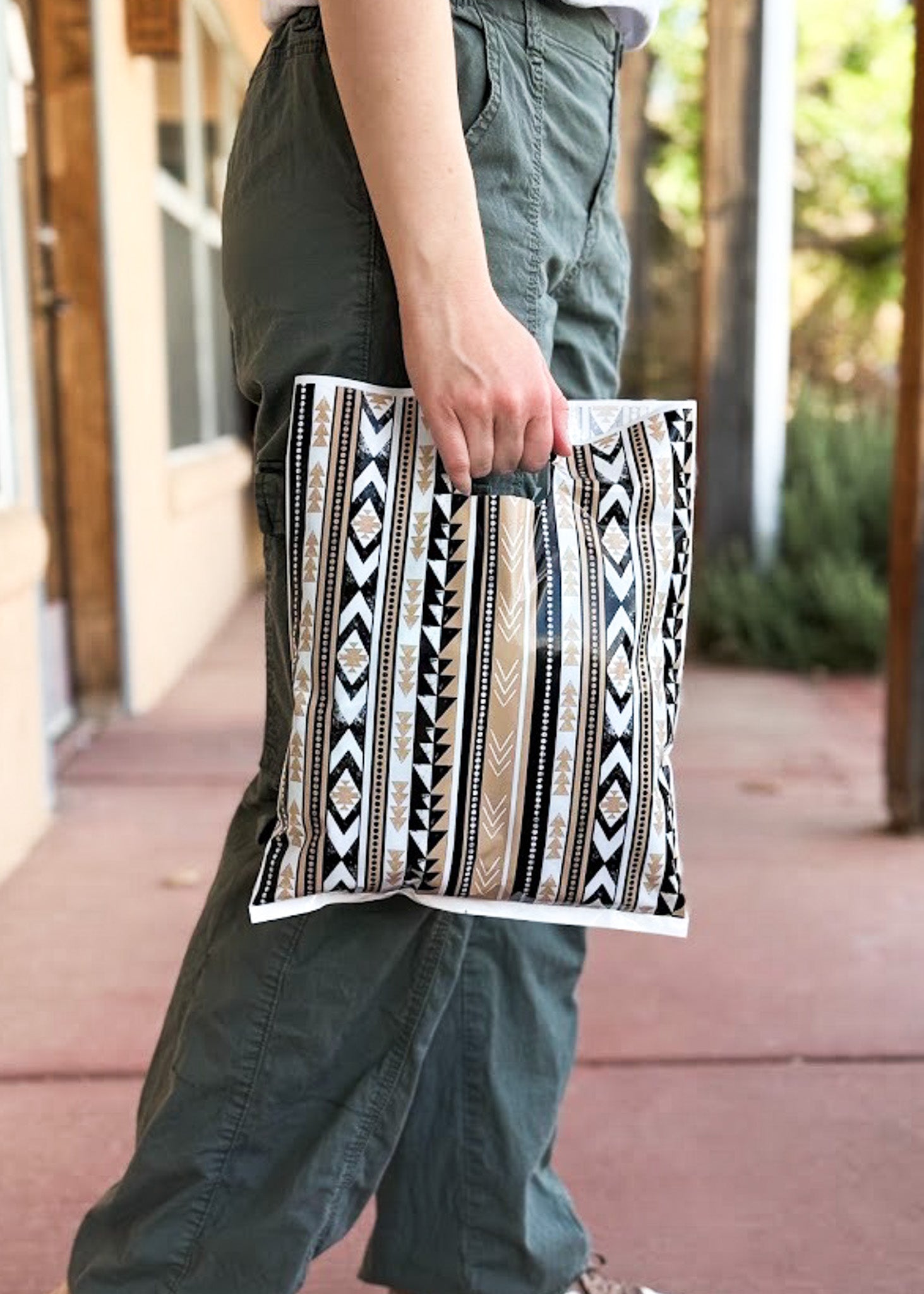 10" x 13" Black & Tan Aztec Shopping Bags Shopping Bags Sorrel South